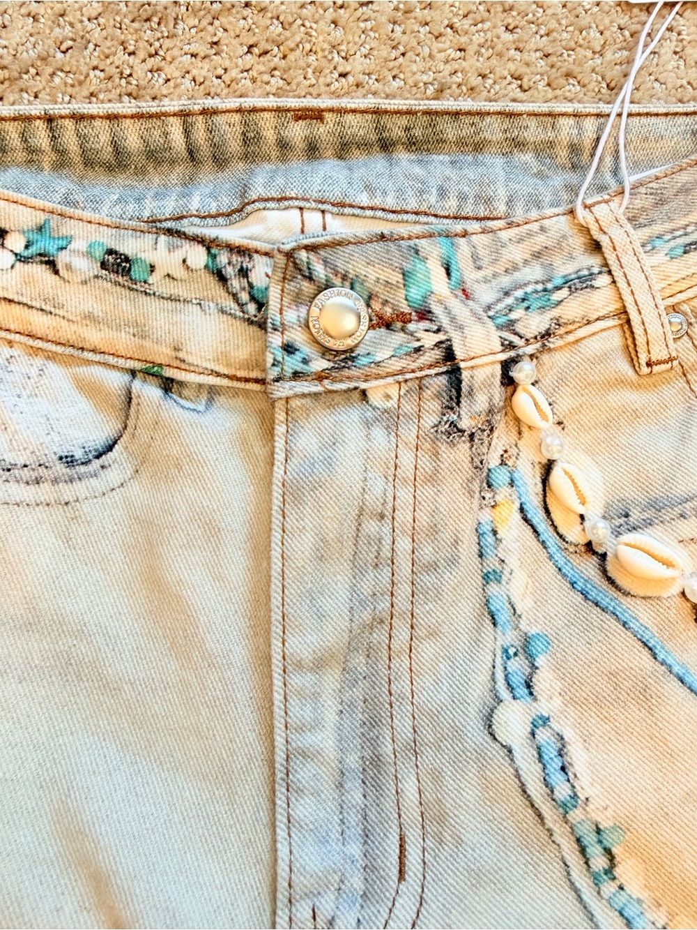 Boutique Light Wash Embellished and hand painted Wide-Leg Jeans NWT - Picture 12 of 15